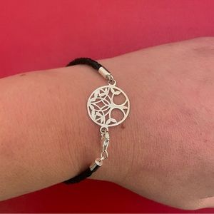 🍃 NWOT Tree of Life Bracelet Black Cord and Silver Charm Bracelet Boho Jewelry